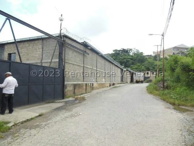 Comercial (Galpon - Deposito) en Venta en Mariche, Distrito Metropolitano - 3