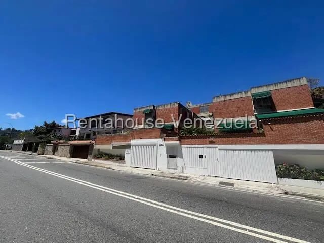 Casa (Duplex) en Venta en Los Naranjos del Cafetal, Distrito Metropolitano