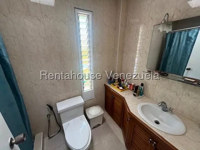 Casa (Duplex) en Venta en Los Naranjos del Cafetal, Distrito Metropolitano - 13