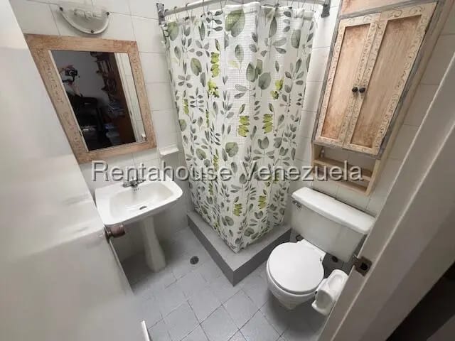 Casa (Duplex) en Venta en Los Naranjos del Cafetal, Distrito Metropolitano - 15