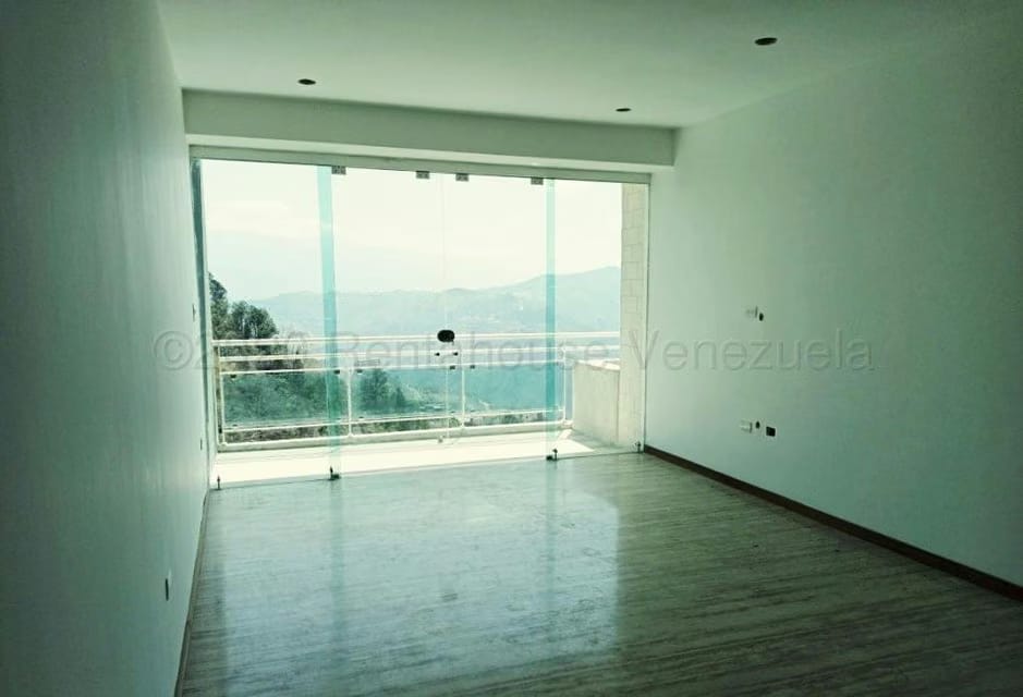 Apartamento (1 Nivel) en Venta en La Lagunita Country Club, Distrito Metropolitano - 4