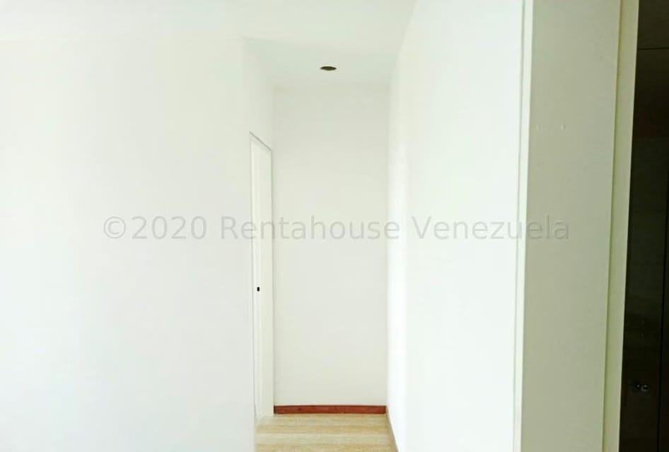 Apartamento (1 Nivel) en Venta en La Lagunita Country Club, Distrito Metropolitano - 9