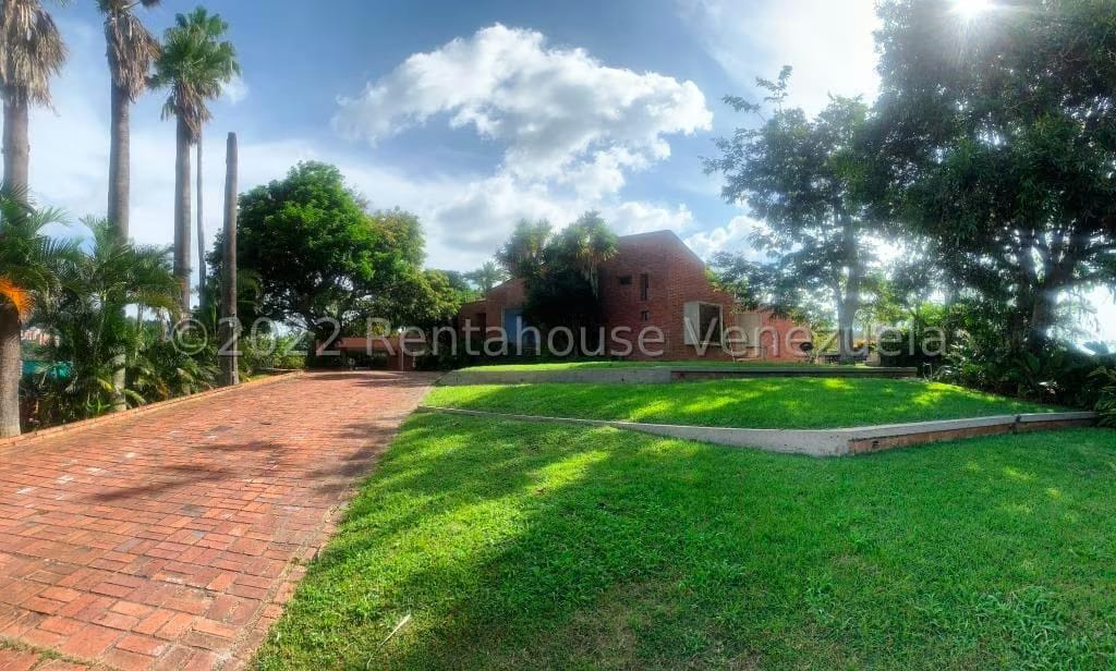 Casa (1 Nivel) en Venta en Cerro Verde, Distrito Metropolitano - 3