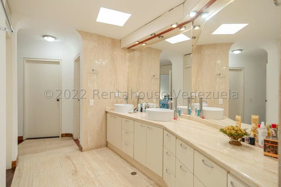 Casa (1 Nivel) en Venta en Cerro Verde, Distrito Metropolitano - 24