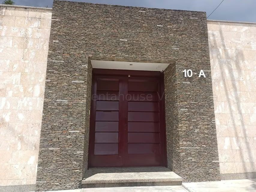 Casa (1 Nivel) en Venta en La Rosaleda, Miranda - 3