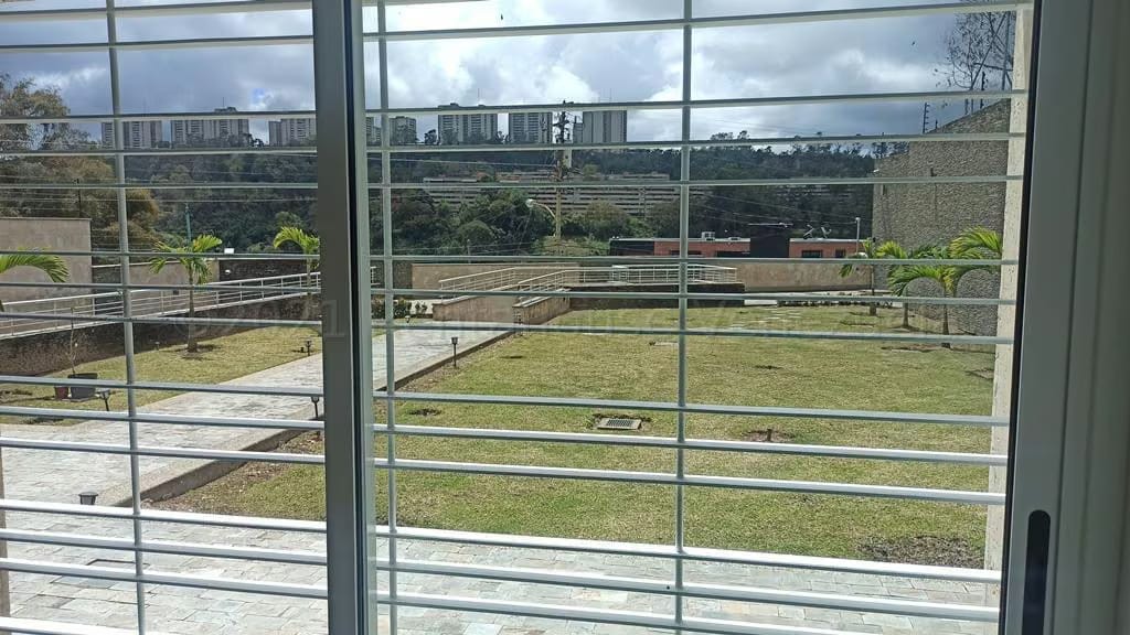 Casa (1 Nivel) en Venta en La Rosaleda, Miranda - 23