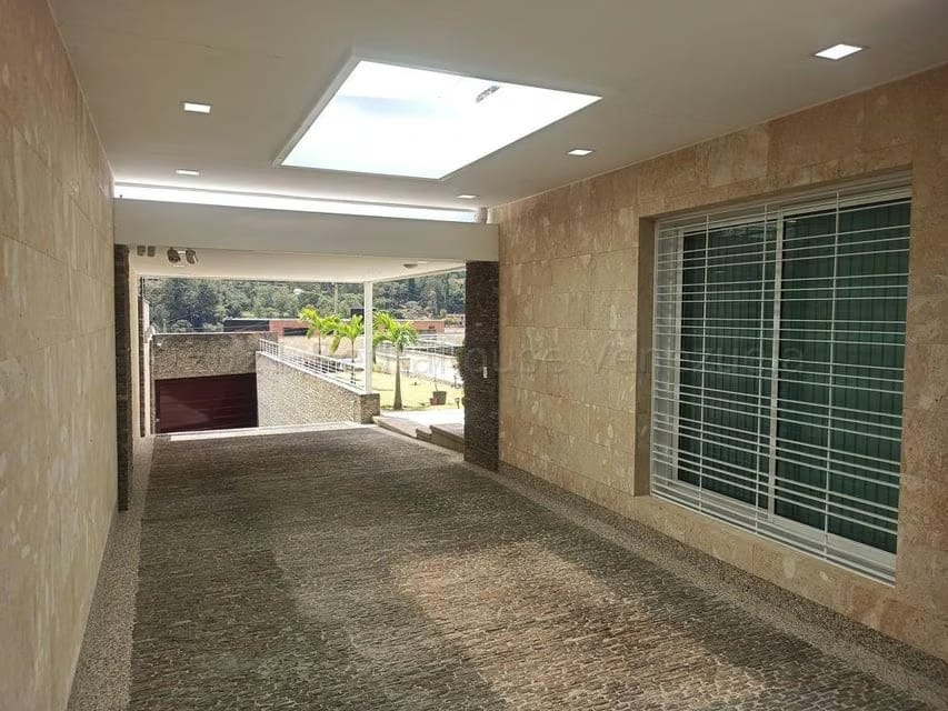 Casa (1 Nivel) en Venta en La Rosaleda, Miranda - 41