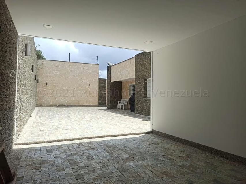 Casa (1 Nivel) en Venta en La Rosaleda, Miranda - 50