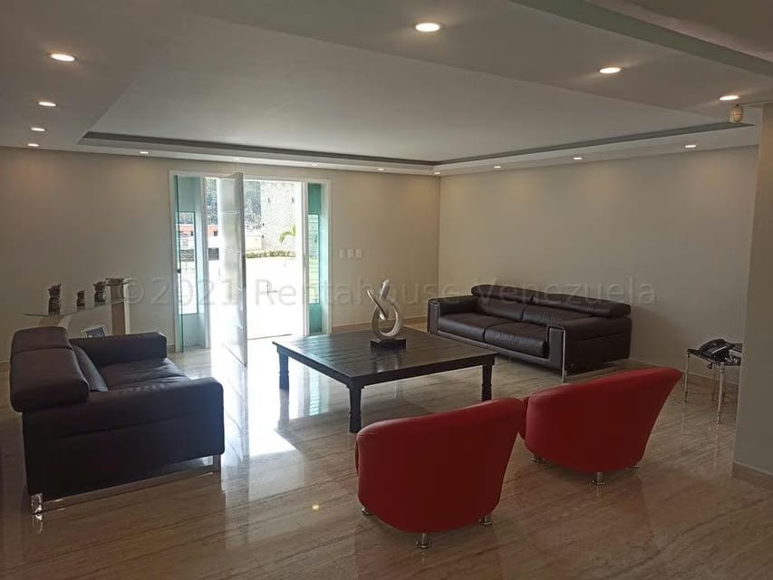 Casa (1 Nivel) en Venta en La Rosaleda, Miranda - 9