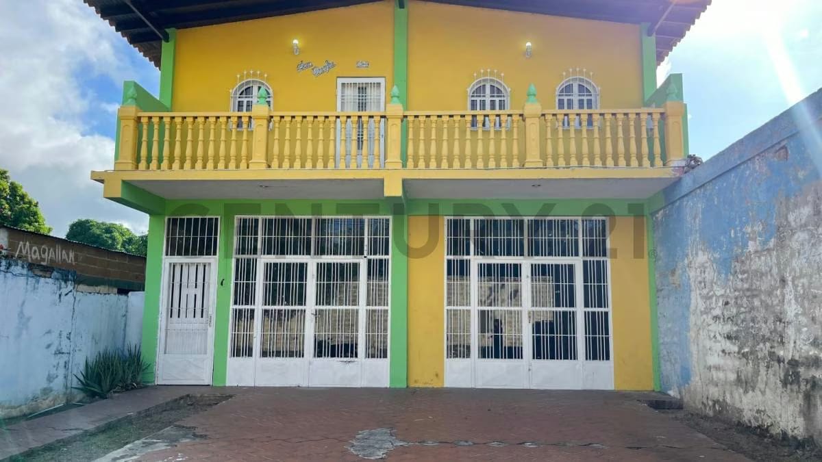 En venta propiedad Comercial y residencial en la Zona Central de Pariaguan