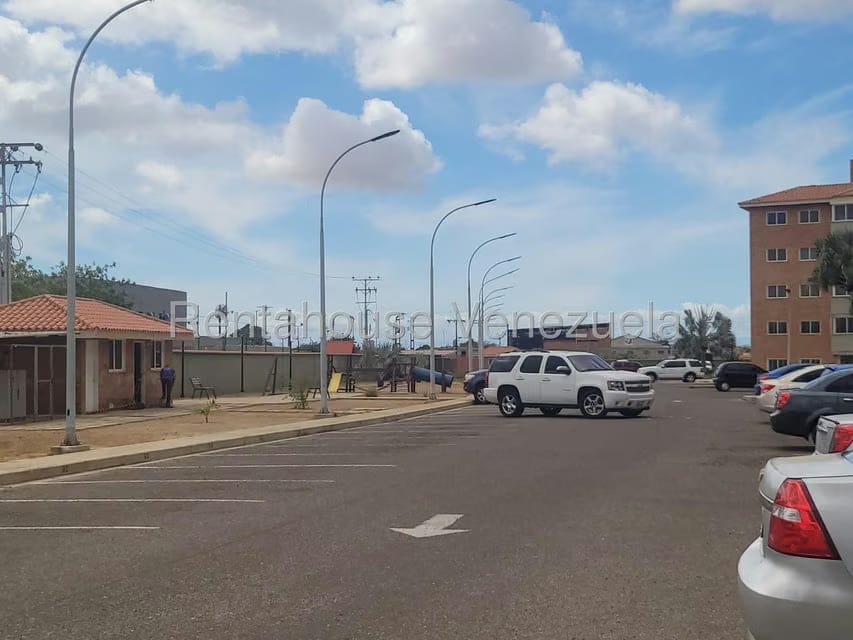 Apartamento (1 Nivel) en Alquiler en Casacoima, Falcon - 22