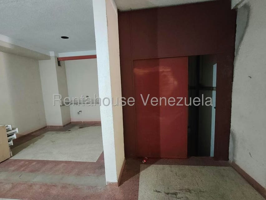 Comercial (Edificio) en Alquiler en La Florida, Distrito Metropolitano - 33