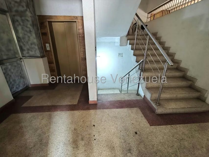 Comercial (Edificio) en Alquiler en La Florida, Distrito Metropolitano - 37
