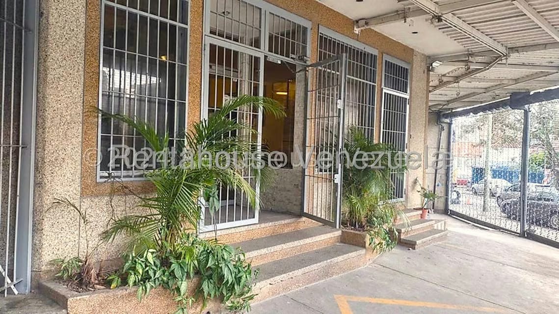 Comercial (Edificio) en Alquiler en La Florida, Distrito Metropolitano - 5