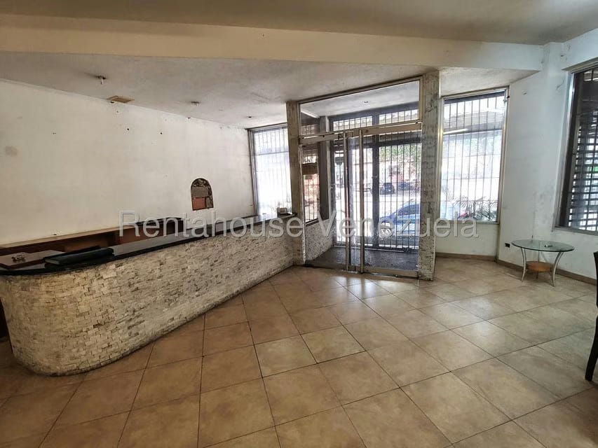 Comercial (Edificio) en Alquiler en La Florida, Distrito Metropolitano - 9