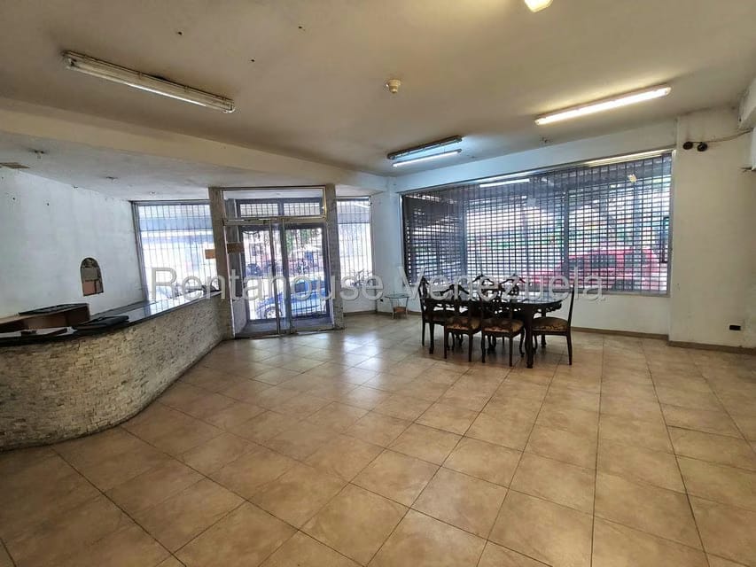 Comercial (Edificio) en Alquiler en La Florida, Distrito Metropolitano - 10