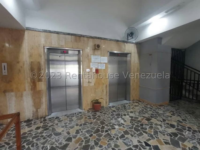 Comercial (Oficina) en Alquiler en Andres Bello, Aragua - 4