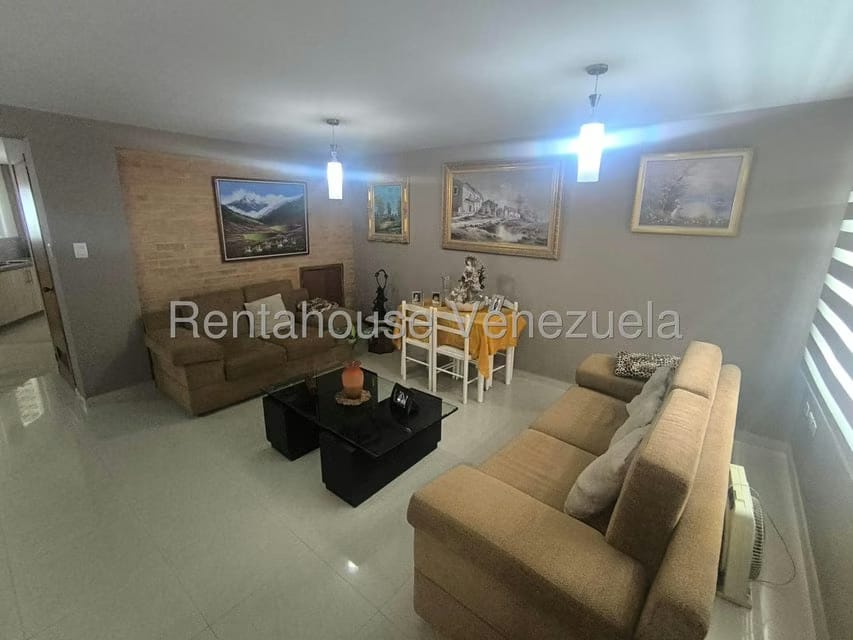 Casa (Duplex) en Venta en La Josefina II, Carabobo - 3