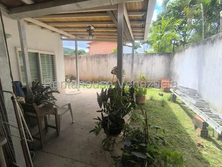 Casa (Duplex) en Venta en La Josefina II, Carabobo - 25