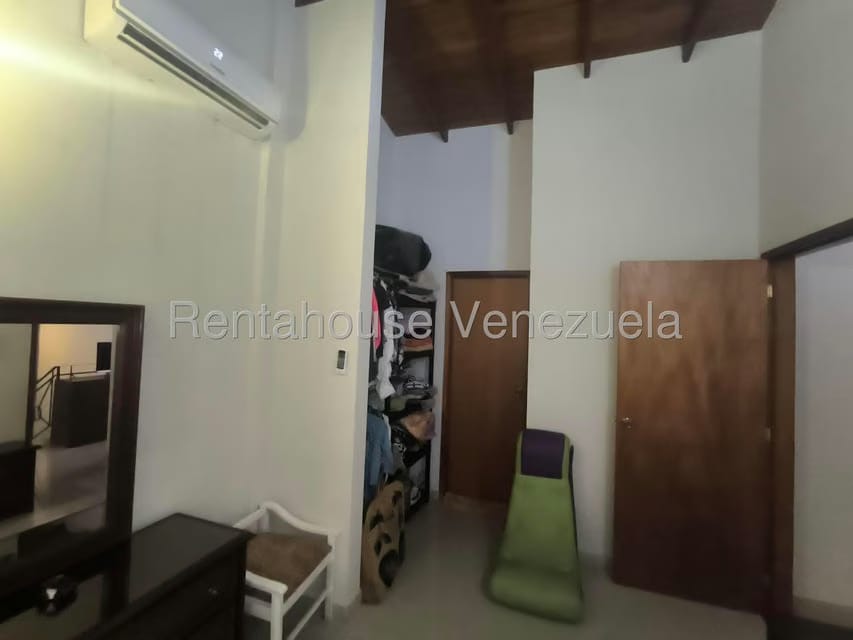 Casa (Duplex) en Venta en La Josefina II, Carabobo - 40