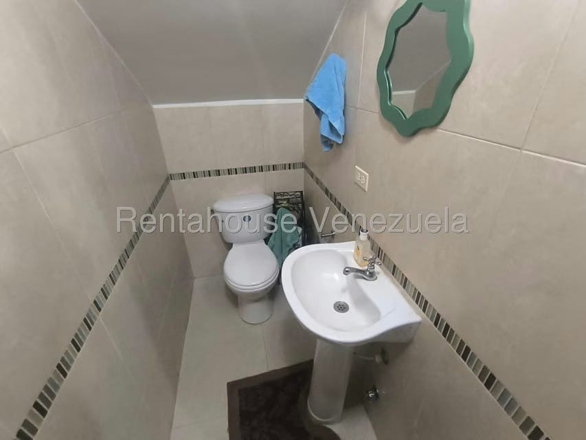 Casa (Duplex) en Venta en La Josefina II, Carabobo - 10