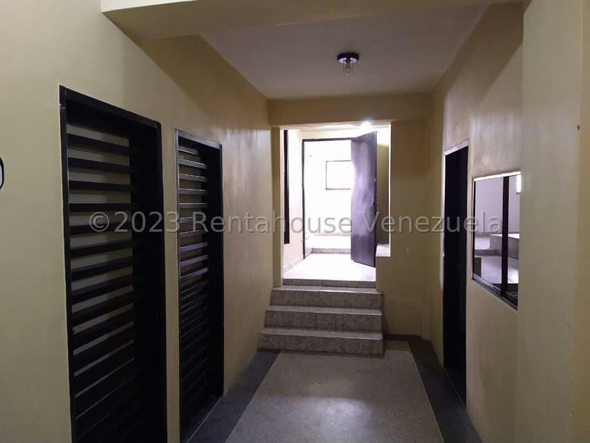 Comercial (Oficina) en Alquiler en Centro, Lara - 4