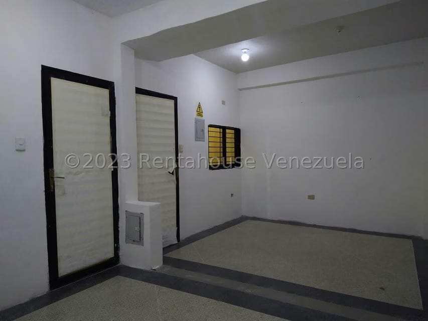 Comercial (Oficina) en Alquiler en Centro, Lara - 5