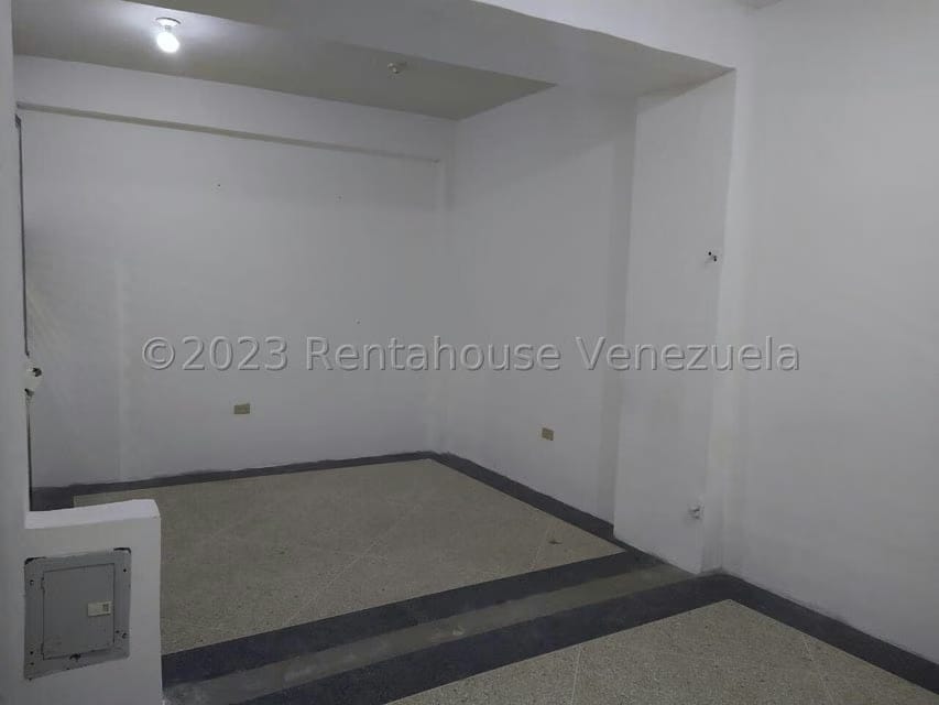 Comercial (Oficina) en Alquiler en Centro, Lara - 6