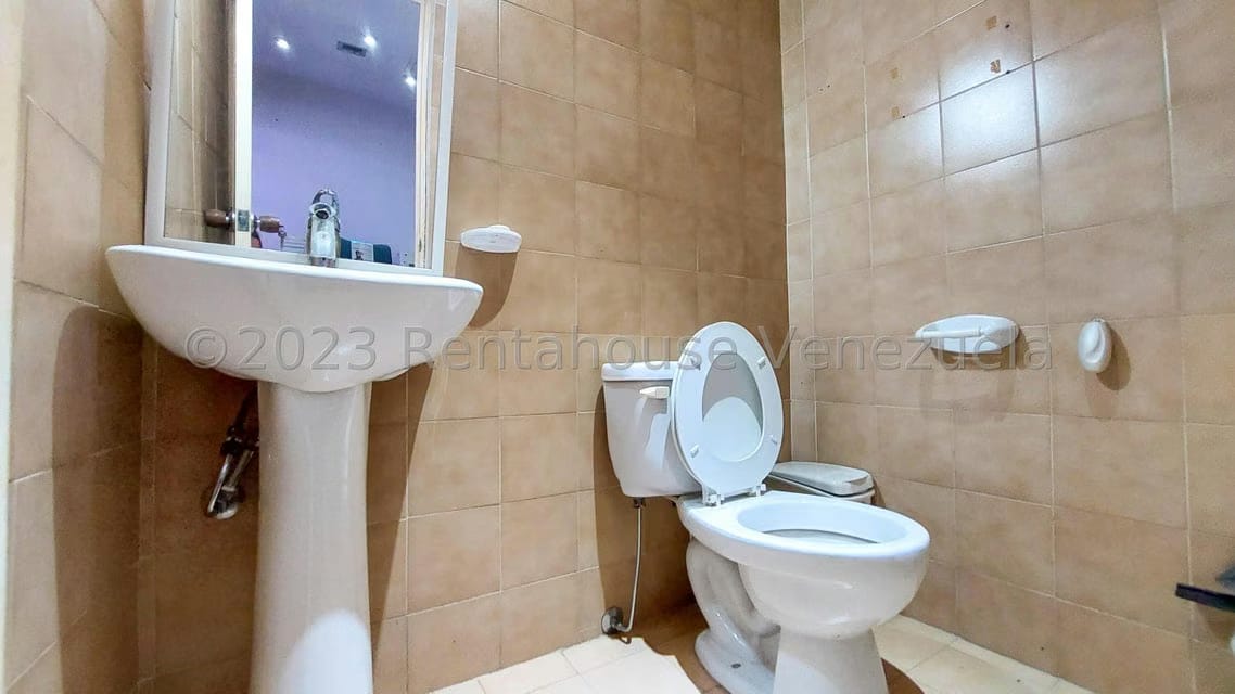 Comercial (Oficina) en Alquiler en Centro, Distrito Metropolitano - 8