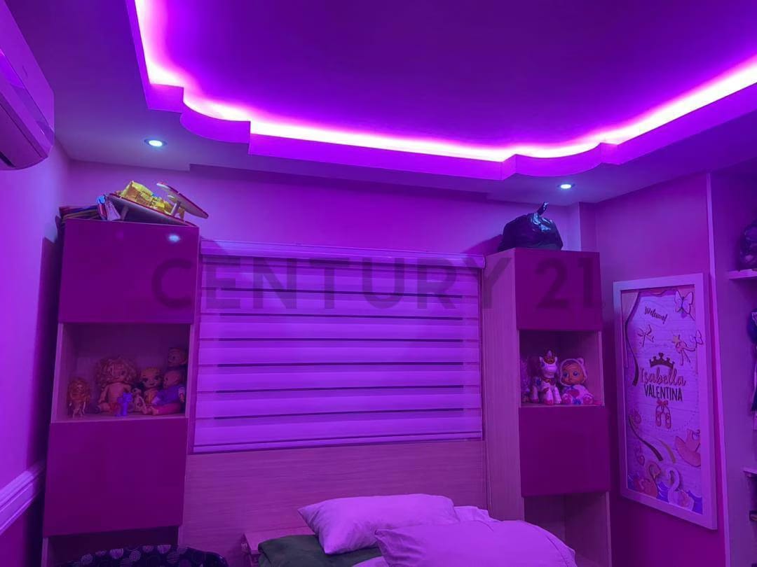 Casa con acabados modernos y lujosos con buen acceso en Cumana - 5