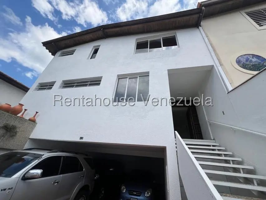 Casa (Multipes Niveles) en Alquiler en Macaracuay, Distrito Metropolitano - 16
