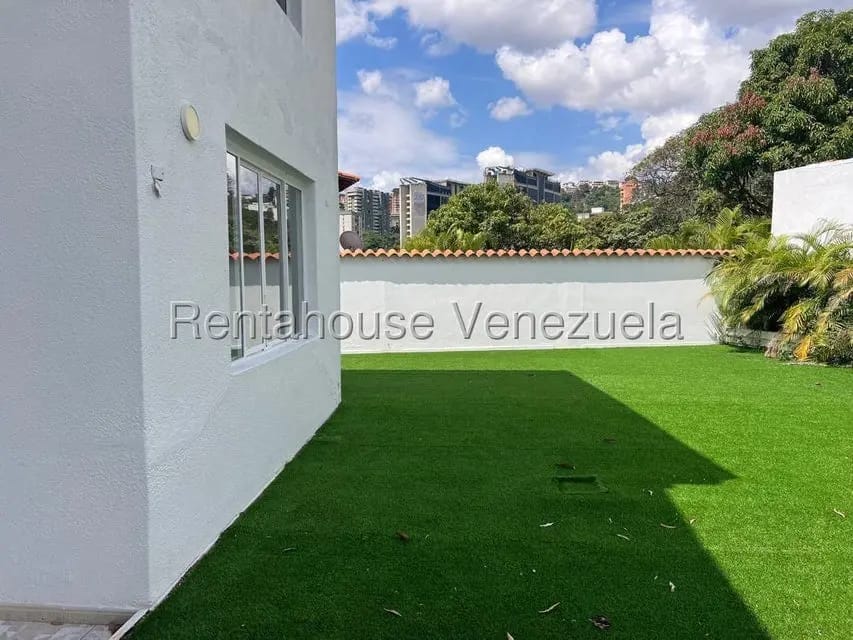 Casa (Multipes Niveles) en Alquiler en Macaracuay, Distrito Metropolitano - 9