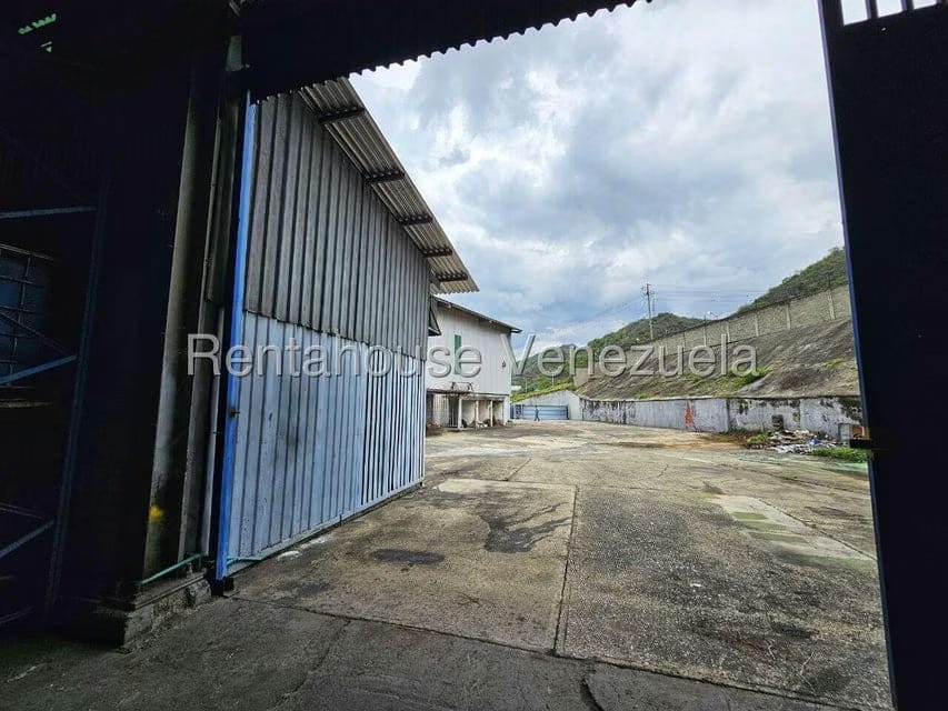 Comercial (Industrial) en Venta en Los Naranjos, Miranda - 32