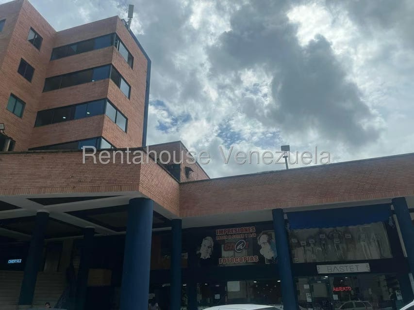 Comercial (Local Comercial) en Alquiler en Las Quintas, Carabobo - 21