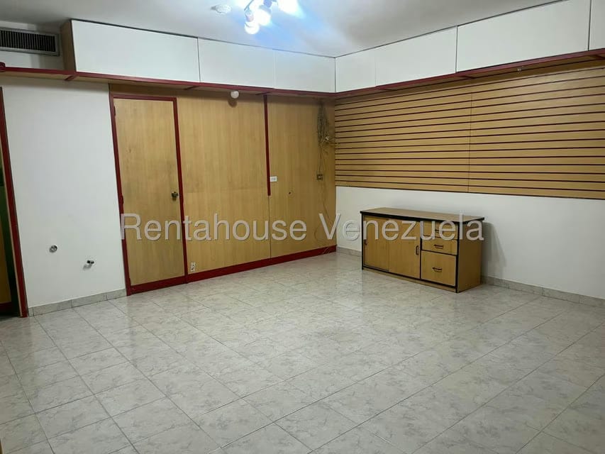 Comercial (Local Comercial) en Alquiler en Las Quintas, Carabobo - 7