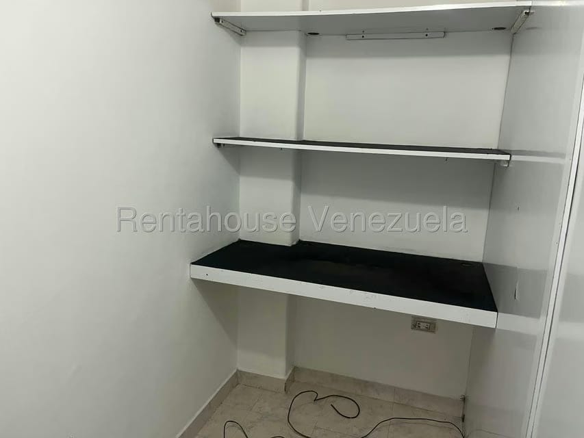 Comercial (Local Comercial) en Alquiler en Las Quintas, Carabobo - 8