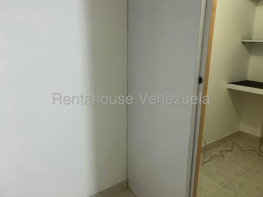 Comercial (Local Comercial) en Alquiler en Las Quintas, Carabobo - 9