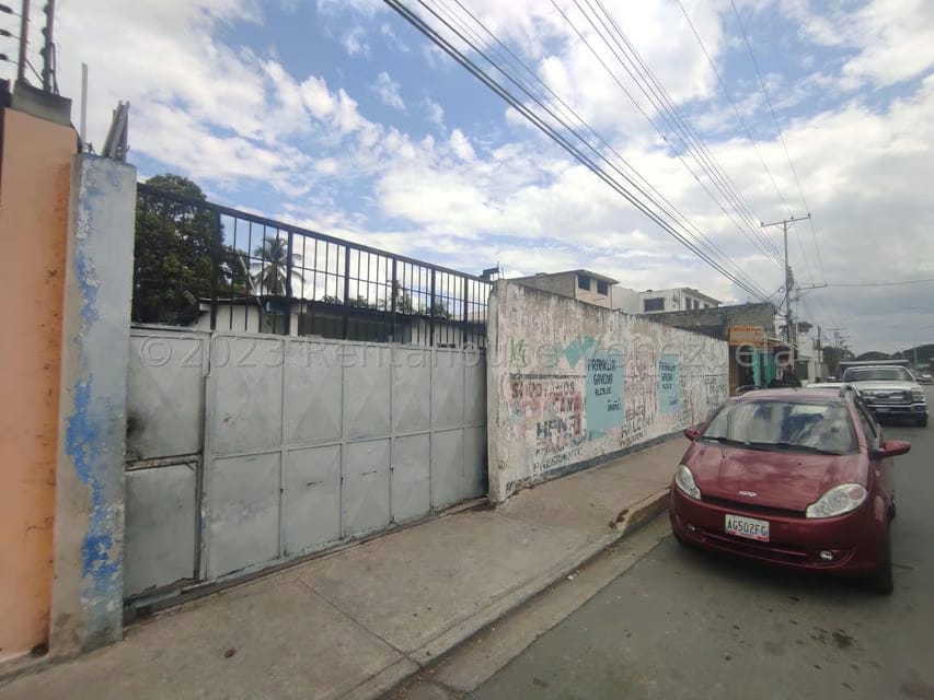 Terreno (Comercial) en Venta en Francisco de Miranda, Aragua