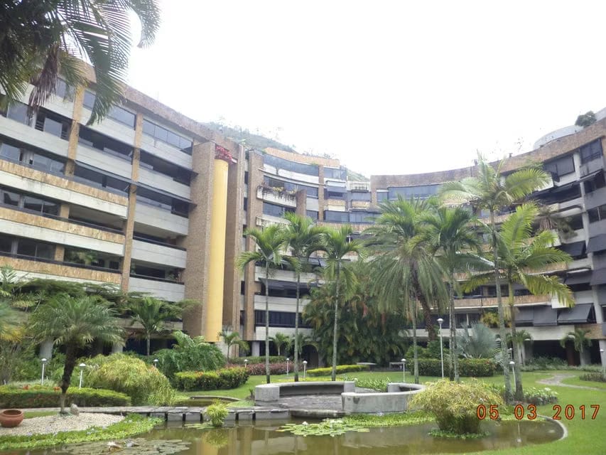 Apartamento (Multiples Niveles) en Venta en Los Chorros, Distrito Metropolitano - 2