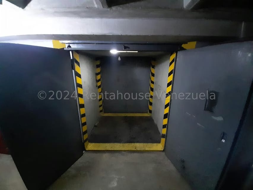 Comercial (Edificio) en Venta en Palo Verde, Distrito Metropolitano - 15