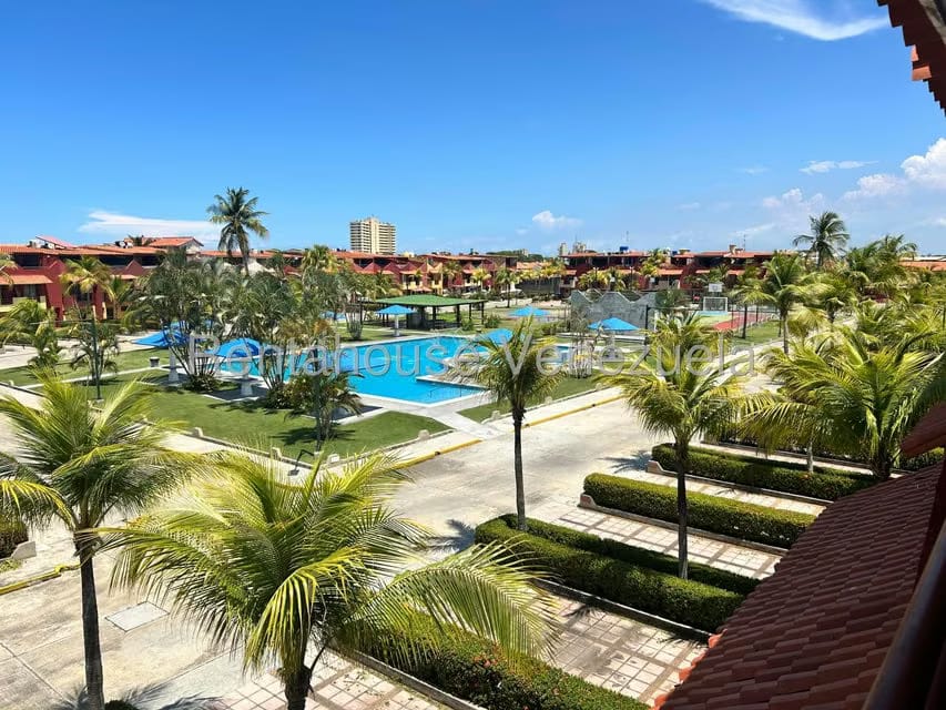 Townhouse (Multiples Niveles) en Venta en Puerto Encantado, Miranda - 28