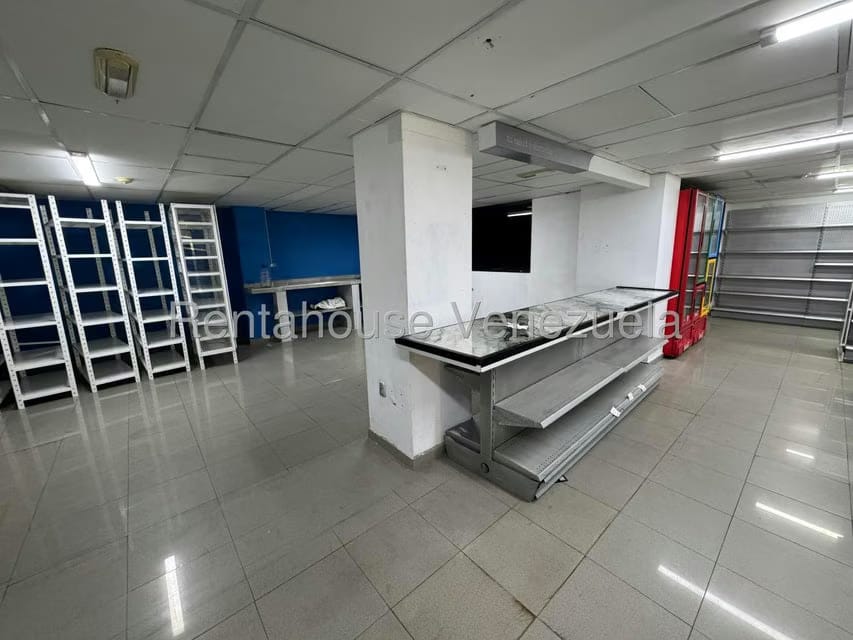 Comercial (Local Comercial) en Venta en Colinas de Bello Monte, Distrito Metropolitano - 16