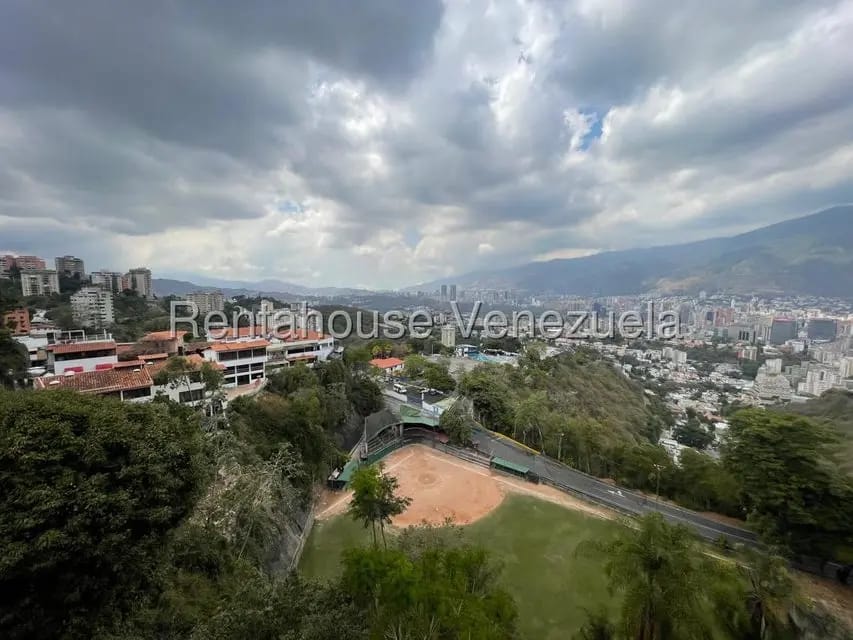 Apartamento (1 Nivel) en Alquiler en Valle Arriba, Distrito Metropolitano - 19