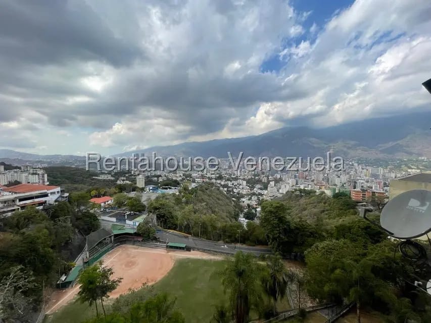 Apartamento (1 Nivel) en Alquiler en Valle Arriba, Distrito Metropolitano - 21