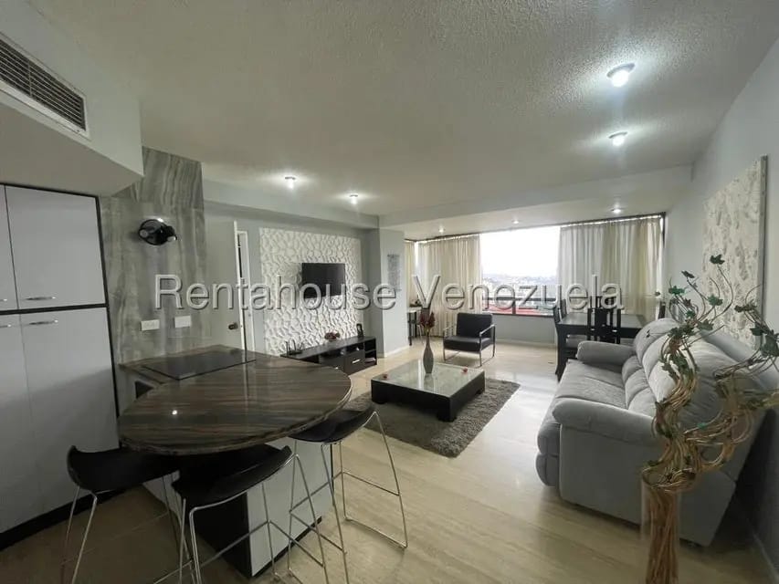 Apartamento (1 Nivel) en Alquiler en Valle Arriba, Distrito Metropolitano - 6