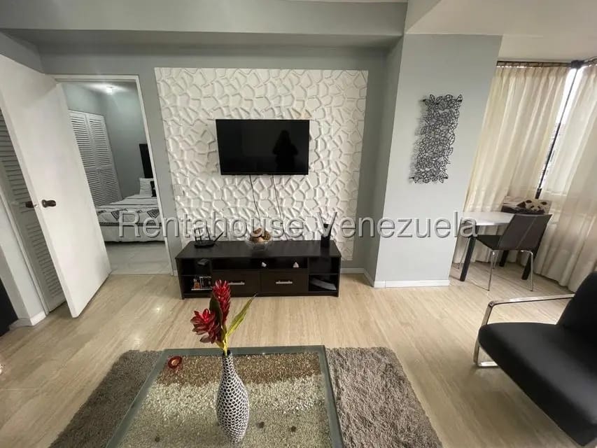 Apartamento (1 Nivel) en Alquiler en Valle Arriba, Distrito Metropolitano - 10