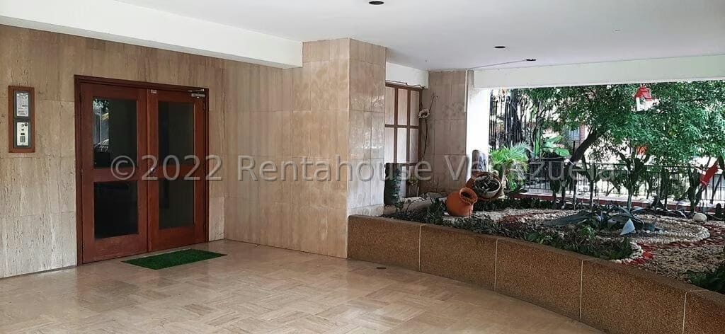Apartamento (1 Nivel) en Venta en San Bernardino, Distrito Metropolitano - 2