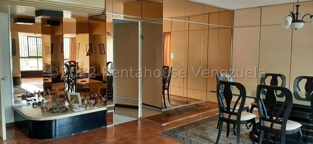 Apartamento (1 Nivel) en Venta en San Bernardino, Distrito Metropolitano - 11