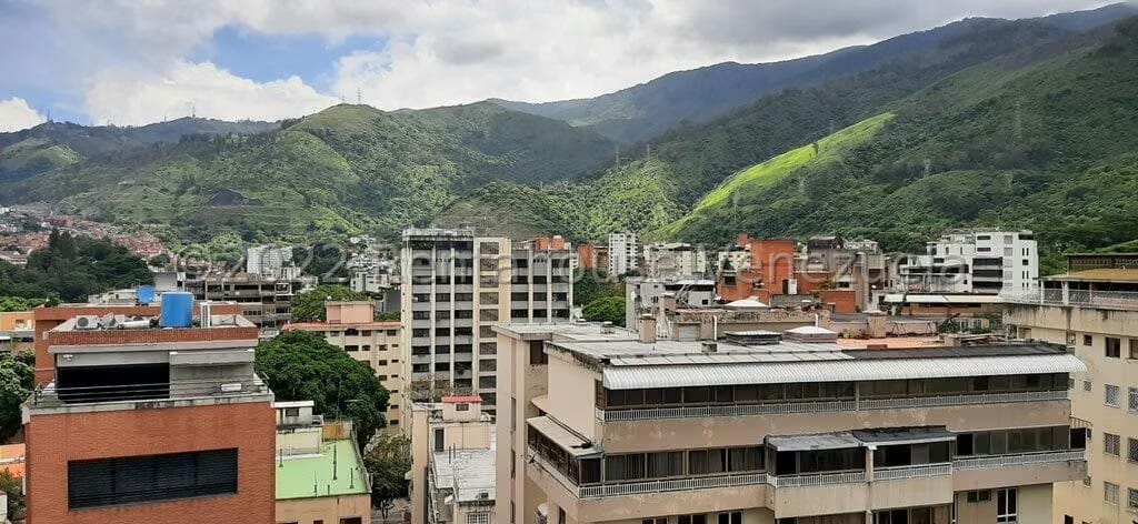 Apartamento (1 Nivel) en Venta en San Bernardino, Distrito Metropolitano - 12