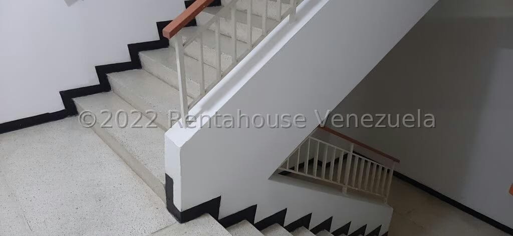 Apartamento (1 Nivel) en Venta en San Bernardino, Distrito Metropolitano - 28